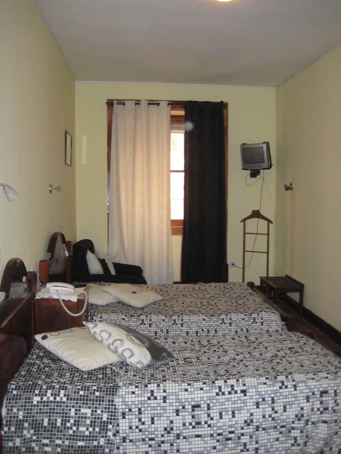 Hostel Avenida Коимбра Экстерьер фото