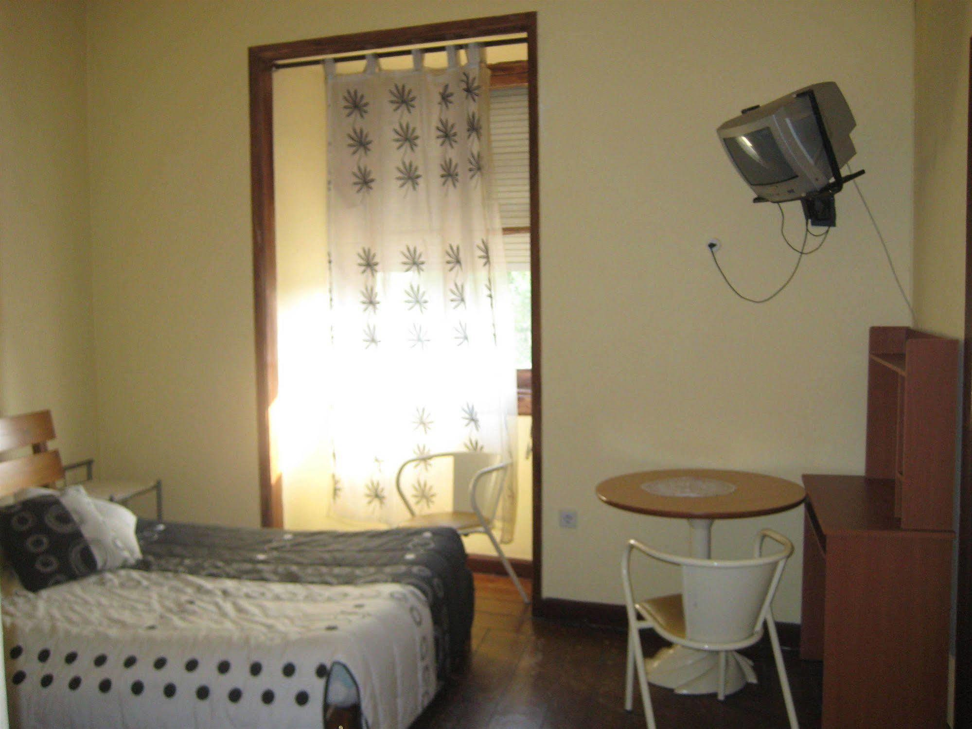 Hostel Avenida Коимбра Экстерьер фото